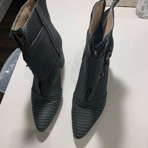 Free Bird Joey boots